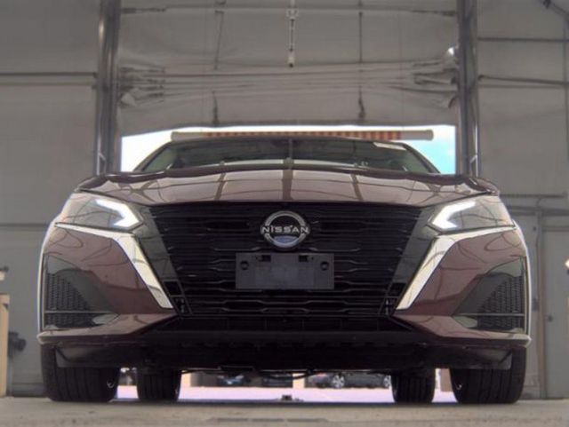 2023 Nissan Altima 2.5 SL AWD Sedan - 23081507 - 3