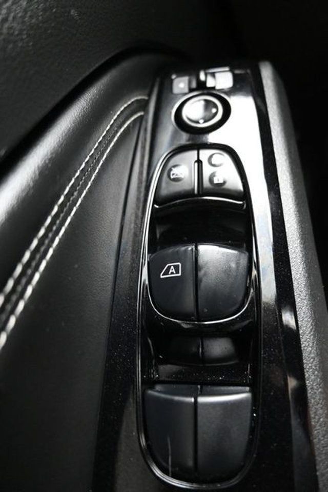 2023 Nissan Altima 2.5 SL AWD Sedan - 23013869 - 30
