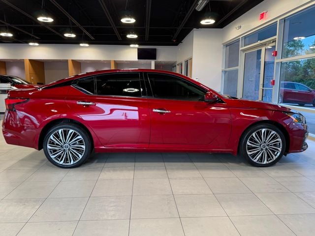 2023 Nissan Altima 2.5 SL AWD Sedan - 23031465 - 13