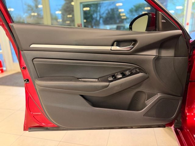 2023 Nissan Altima 2.5 SL AWD Sedan - 23031465 - 16