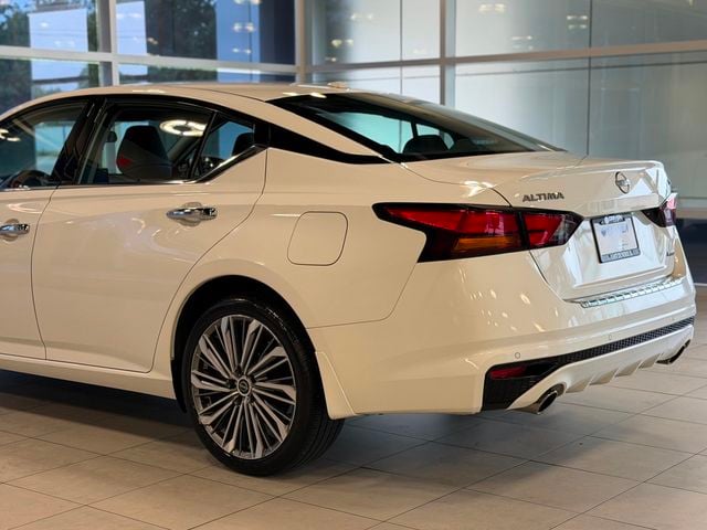 2023 Nissan Altima 2.5 SL AWD Sedan - 23067276 - 12