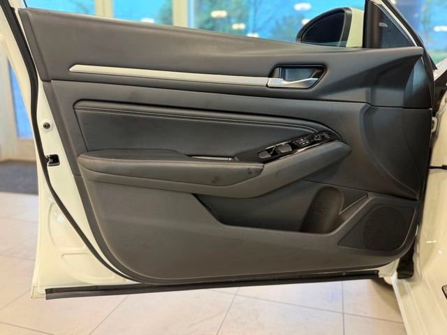 2023 Nissan Altima 2.5 SL AWD Sedan - 23067276 - 17