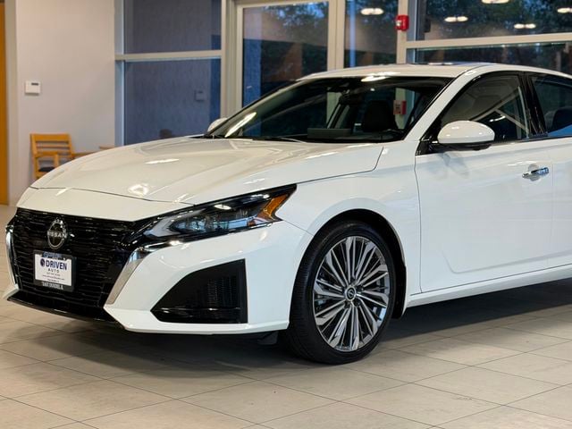 2023 Nissan Altima 2.5 SL AWD Sedan - 23067276 - 2