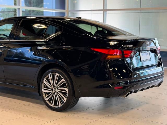 2023 Nissan Altima 2.5 SL AWD Sedan - 23067278 - 12