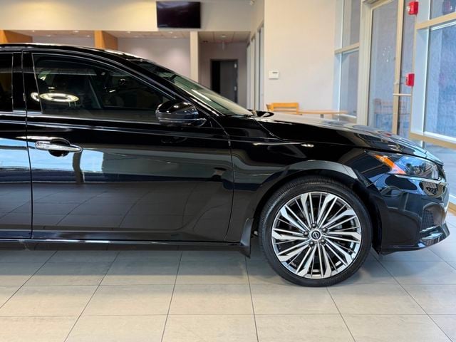 2023 Nissan Altima 2.5 SL AWD Sedan - 23067278 - 15