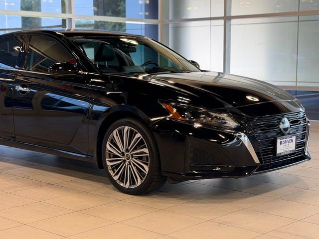 2023 Nissan Altima 2.5 SL AWD Sedan - 23067278 - 4