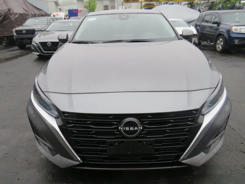 2023 Nissan Altima 2.5 SL photo 2