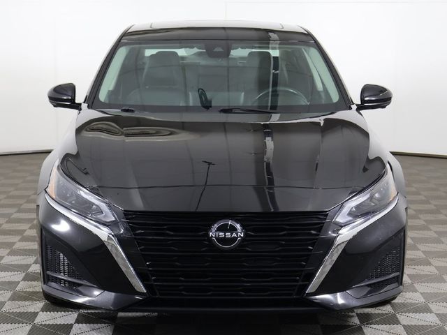 2023 Nissan Altima 2.5 SL Sedan - 22957361 - 11