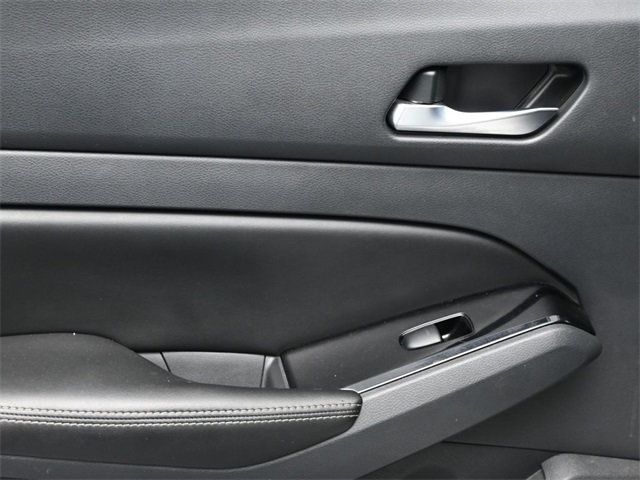 2023 Nissan Altima 2.5 SL Sedan - 22941772 - 16