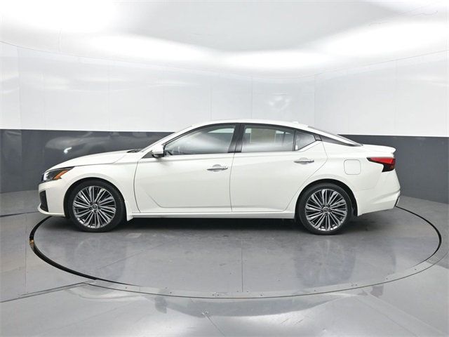 2023 Nissan Altima 2.5 SL Sedan - 22986696 - 1