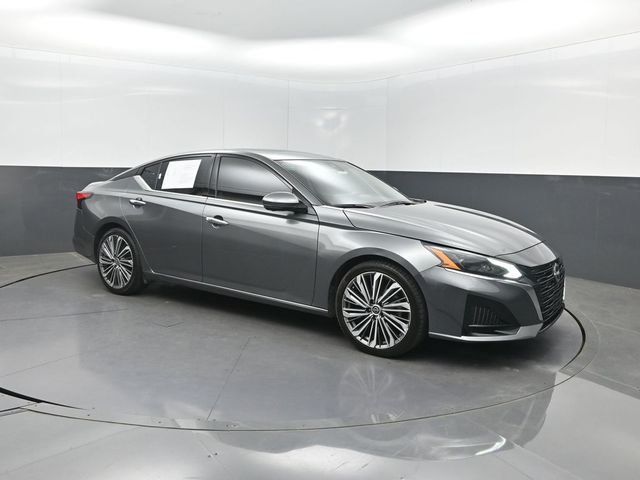 2023 Nissan Altima 2.5 SL Sedan - 23004375 - 32