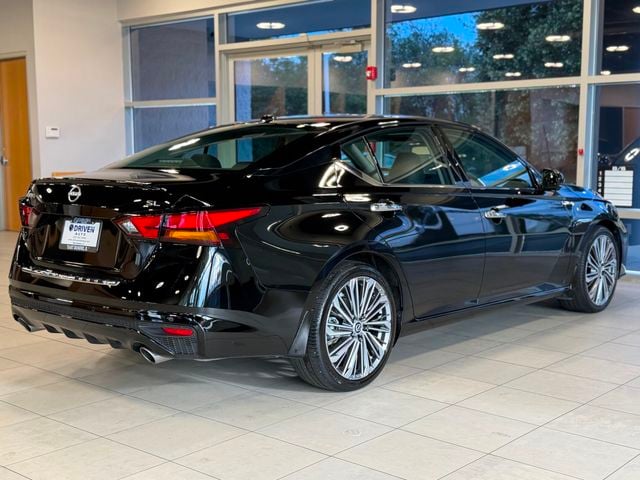 2023 Nissan Altima 2.5 SL Sedan - 23067277 - 11