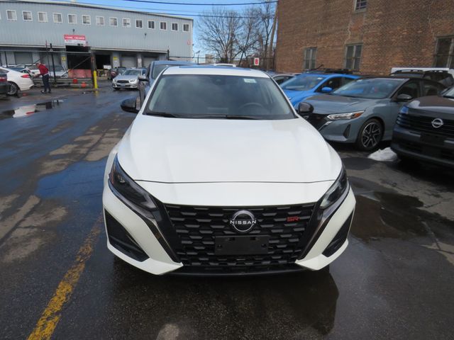 2023 Nissan Altima 2.5 SR AWD Sedan - 22993449 - 1
