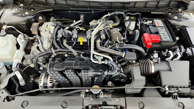 2023 Nissan Altima 2.5 SR AWD Sedan - 23054845 - 24