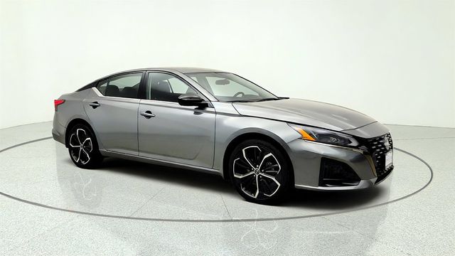 2023 Nissan Altima 2.5 SR AWD Sedan - 23054845 - 2