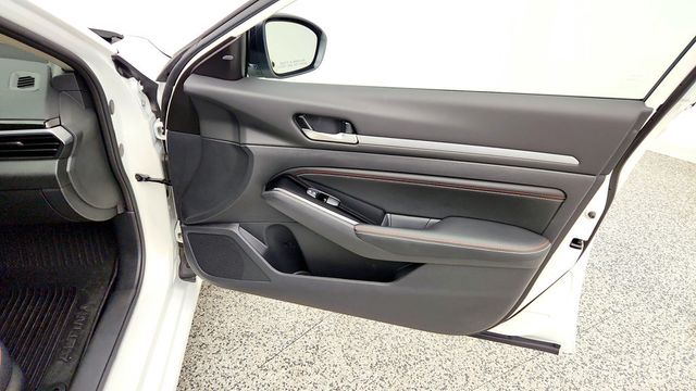 2023 Nissan Altima 2.5 SR AWD Sedan - 23094500 - 25