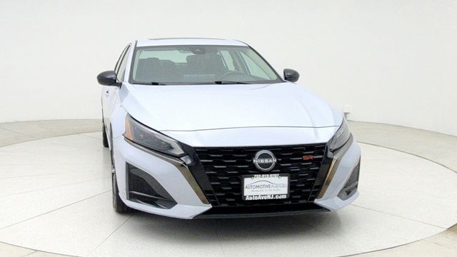 2023 Nissan Altima 2.5 SR AWD Sedan with Premium Package - 22948650 - 1