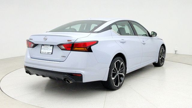 2023 Nissan Altima 2.5 SR AWD Sedan with Premium Package - 22948650 - 4