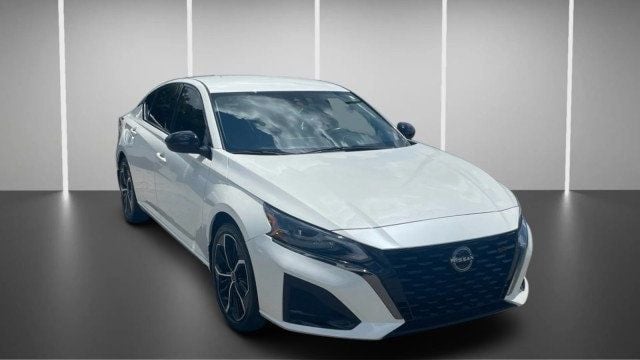 2023 Nissan Altima 2.5 SR Sedan - 23049972 - 2