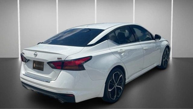 2023 Nissan Altima 2.5 SR Sedan - 23049972 - 7