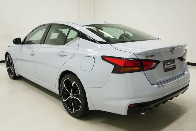2023 Nissan Altima 2.5 SR Sedan - 22999728 - 5
