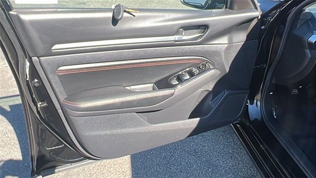 2023 Nissan Altima 2.5 SR Sedan - 22929765 - 14