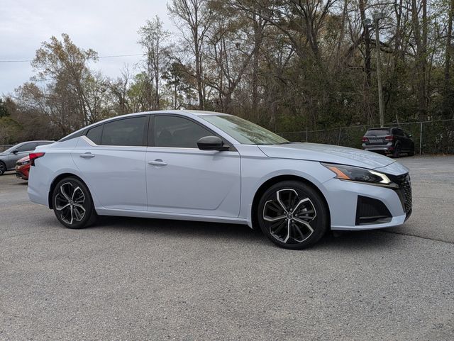 2023 Nissan Altima 2.5 SR Sedan - 22996241 - 1