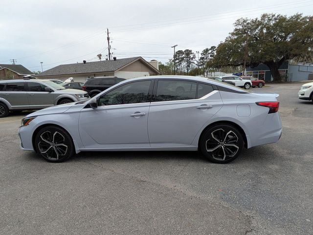 2023 Nissan Altima 2.5 SR Sedan - 22996241 - 5