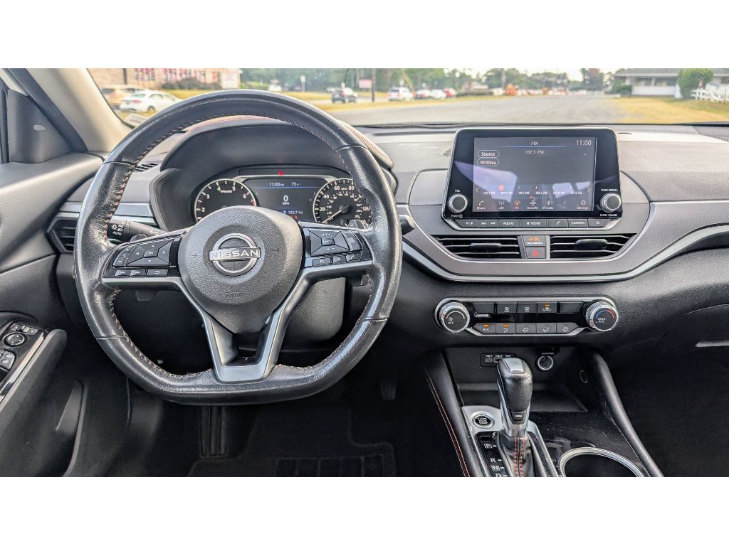 2023 Nissan Altima 2.5 SR photo 23