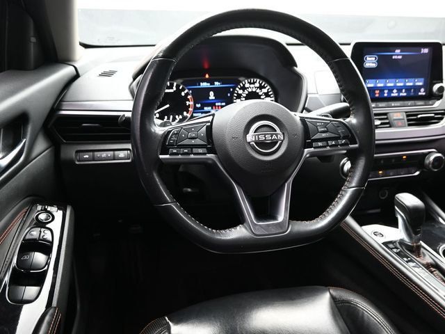 2023 Nissan Altima 2.5 SR Sedan - 22993277 - 11