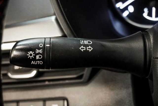 2023 Nissan Altima 2.5 SR Sedan - 22982436 - 19