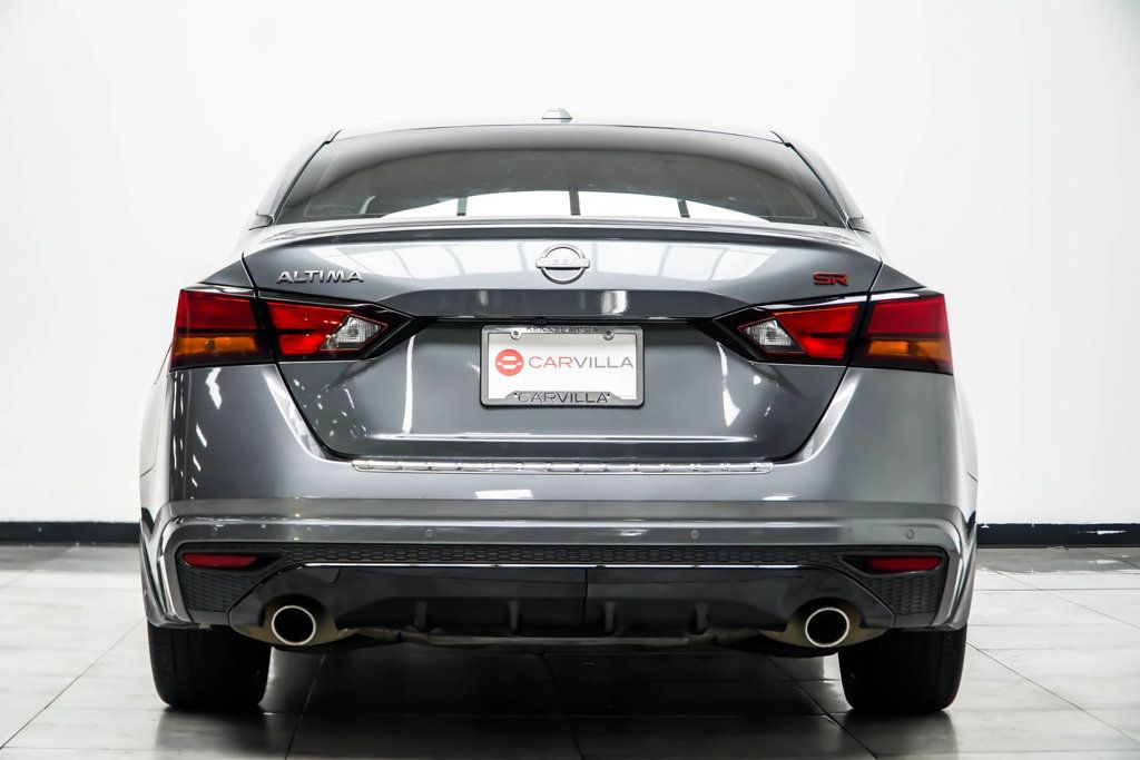 Nissan Altima photo 12