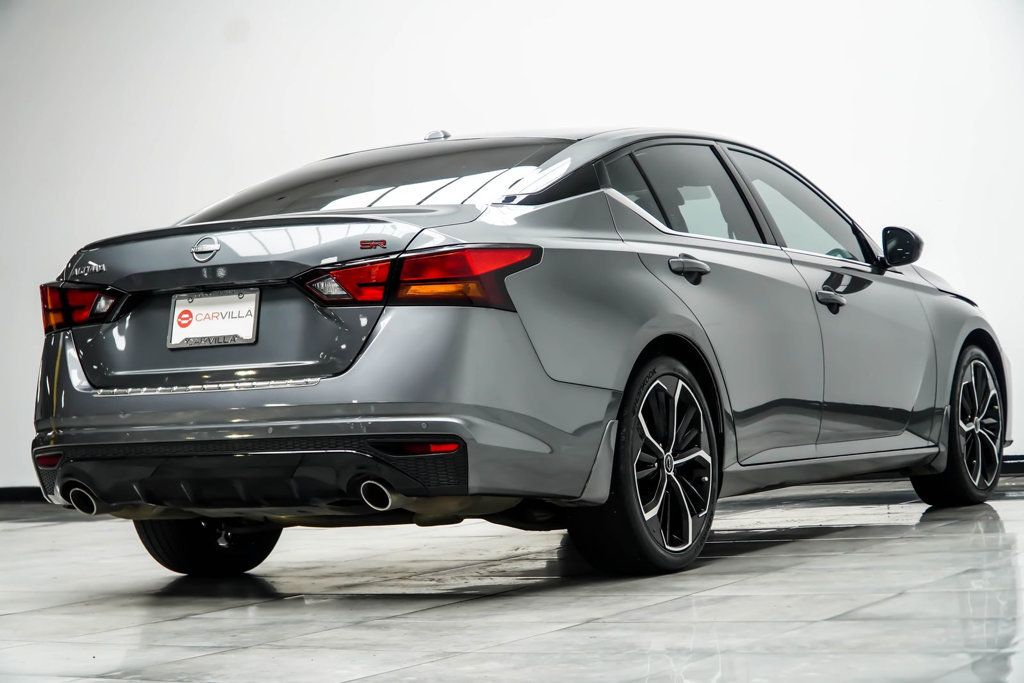 Nissan Altima photo 13