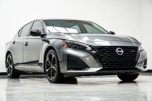2023 Nissan Altima 2.5 SR Sedan - 23063385 - 3