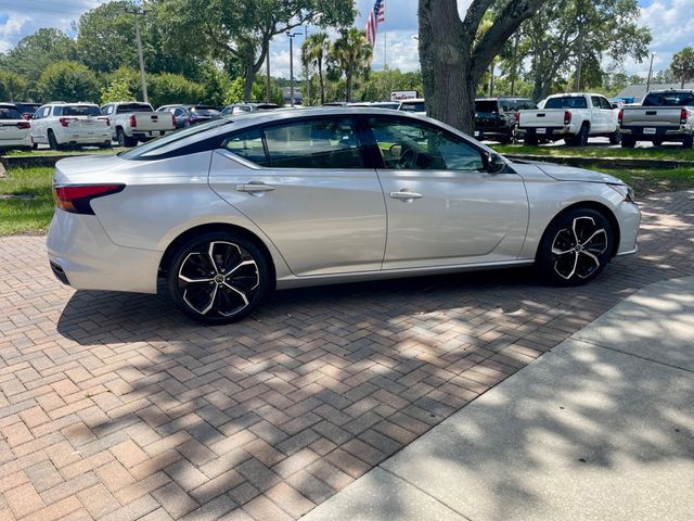 2023 Nissan Altima 2.5 SR Sedan - 22868802 - 5