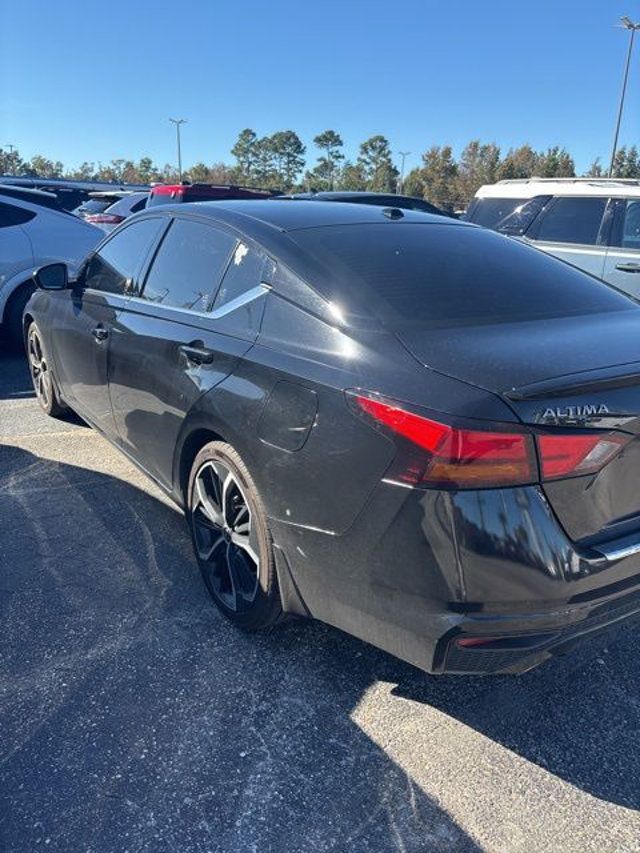 2023 Nissan Altima 2.5 SR Sedan - 22942793 - 3