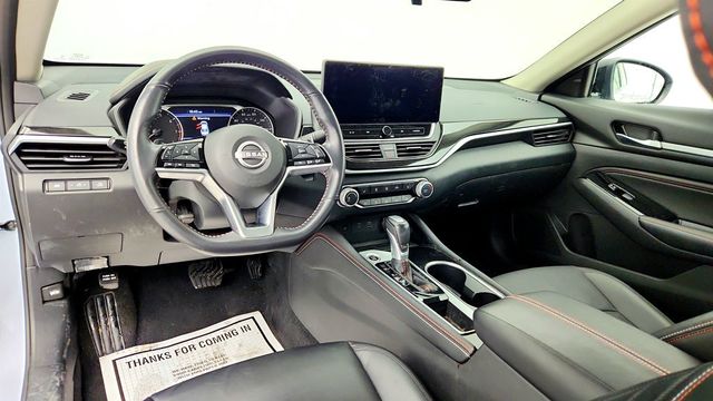 2023 Nissan Altima 2.5 SR Sedan with Premium Package - 22978778 - 11