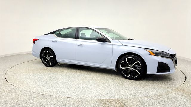 2023 Nissan Altima 2.5 SR Sedan with Premium Package - 22978778 - 2