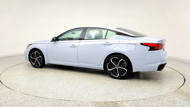 2023 Nissan Altima 2.5 SR Sedan with Premium Package - 22978778 - 6