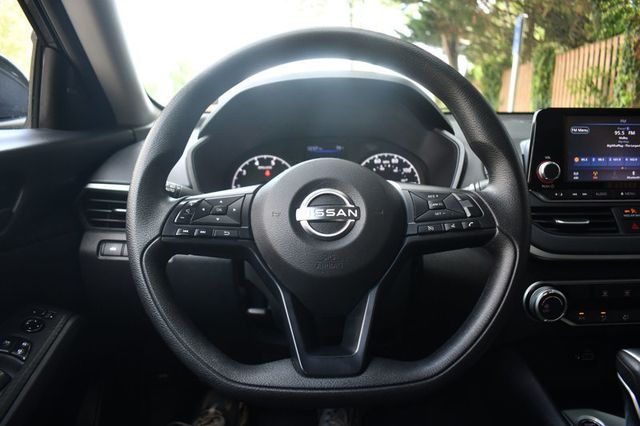 2023 Nissan Altima 2.5 S Sedan - 23013595 - 22