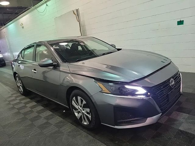 2023 Nissan Altima 2.5 S Sedan - 23013595 - 4