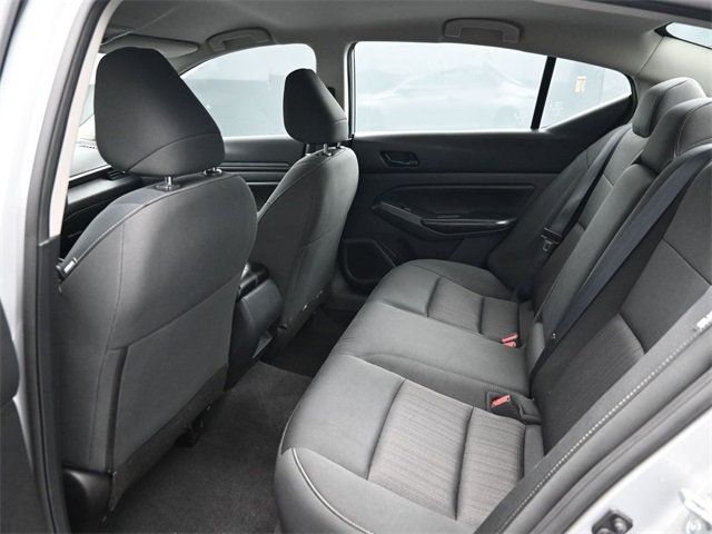 2023 Nissan Altima 2.5 photo 8