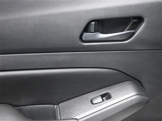 2023 Nissan Altima 2.5 photo 9