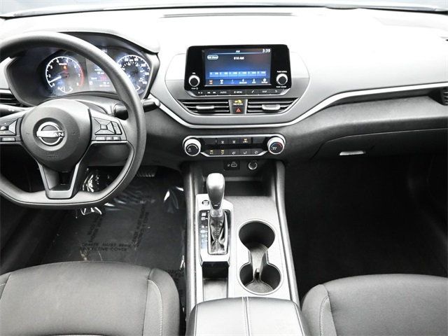 2023 Nissan Altima 2.5 photo 12