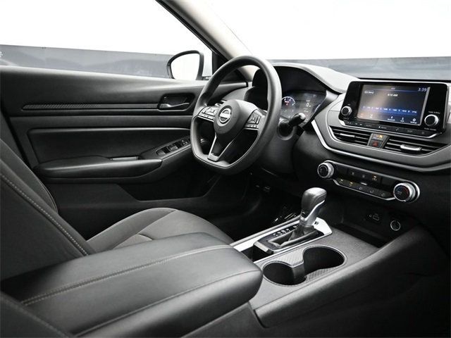 2023 Nissan Altima 2.5 photo 14