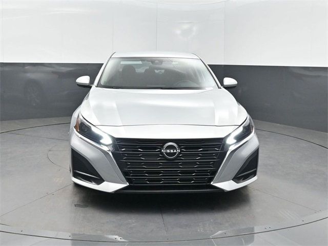 2023 Nissan Altima 2.5 photo 28