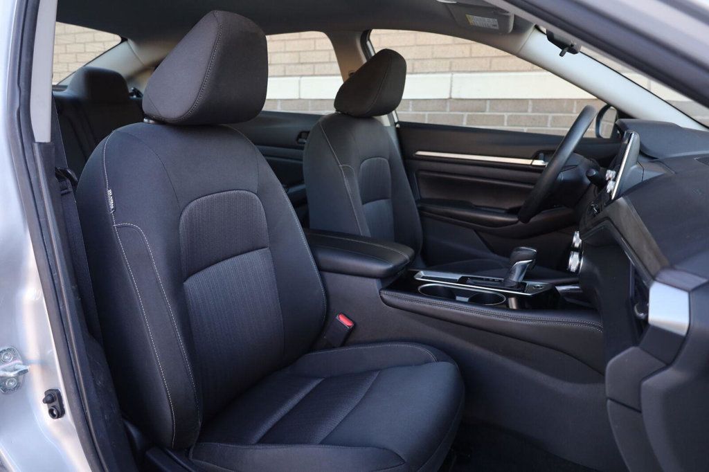 Nissan Altima photo 27