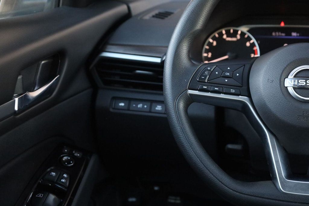 Nissan Altima photo 31