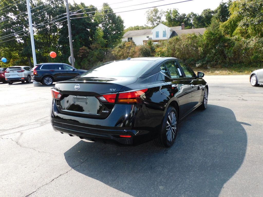 2023 Nissan Altima 2.5 SV AWD - 22565266 - 3