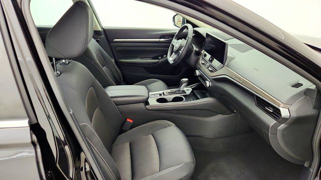 2023 Nissan Altima 2.5 SV AWD Sedan - 23097105 - 22